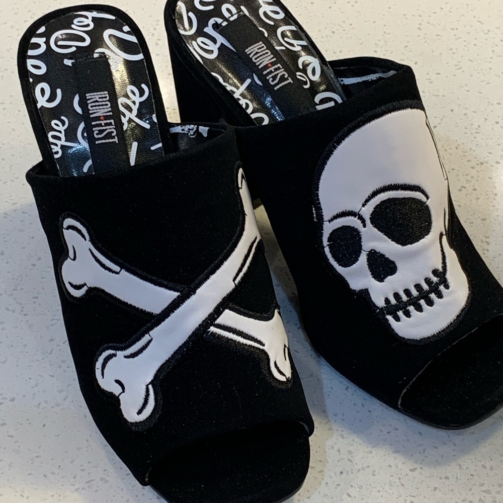 Iron Fist “Dead Tired Slide Heel”